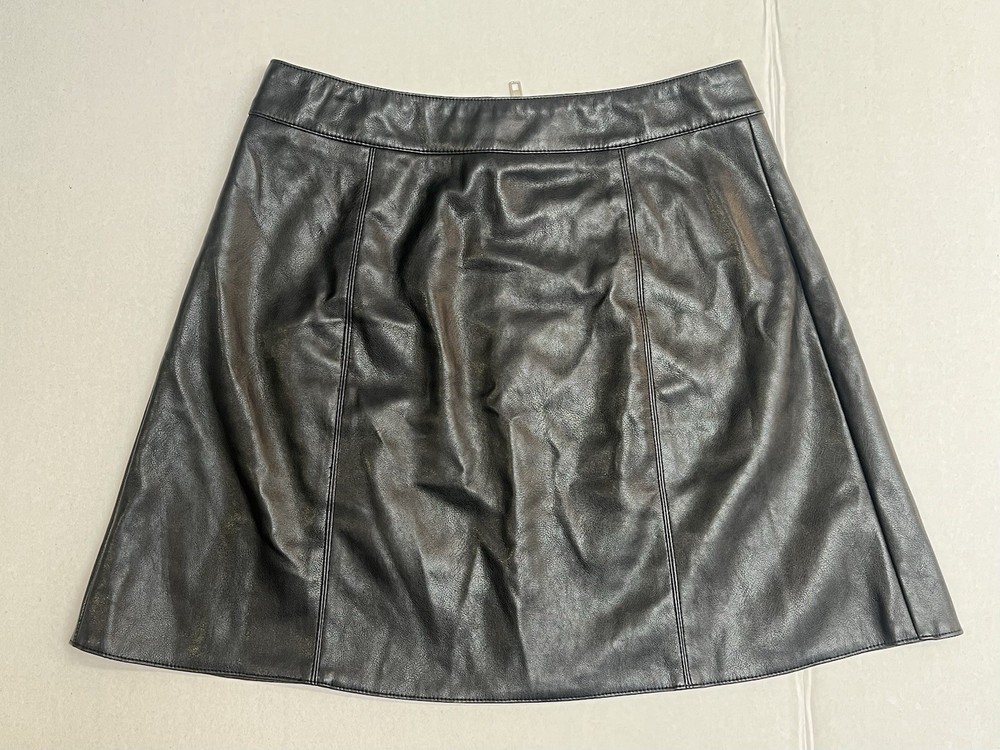 Faux Leather A-Line Mini Skirt Size S/26 Black Y&I