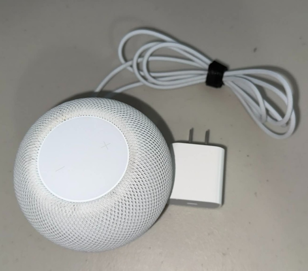 Apple HomePod Mini Model A2374 White Smart Speaker