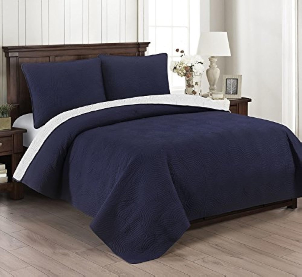 Wave All Season Premium Quality, Ultra Soft Reversible Quilt Set, Full/Queen,...