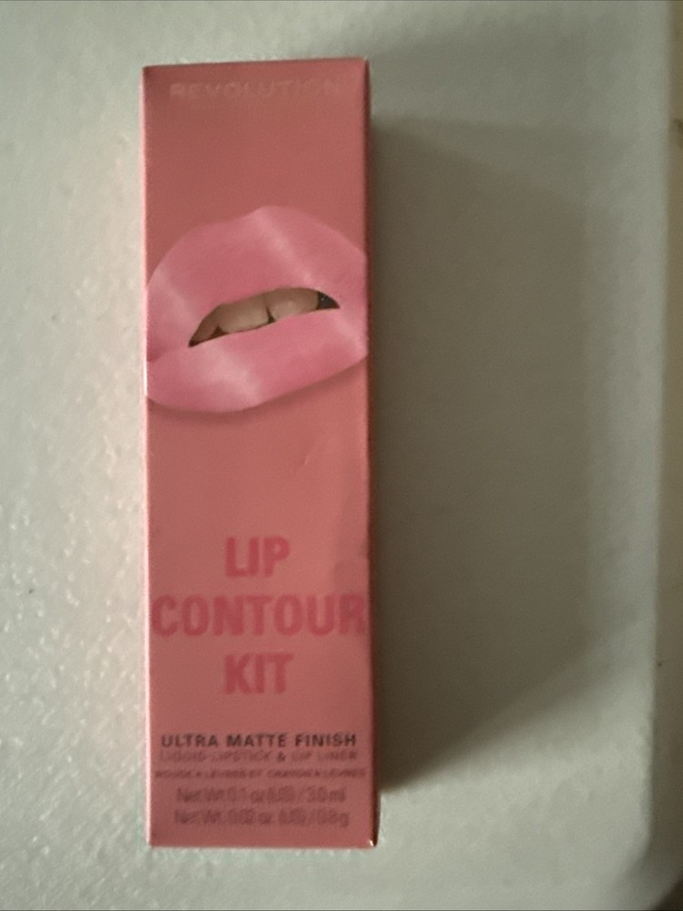 Revolution Lip Contour Kit Ultra Matte Finish Liquid Lipstick+ Lip Liner ~ Queen