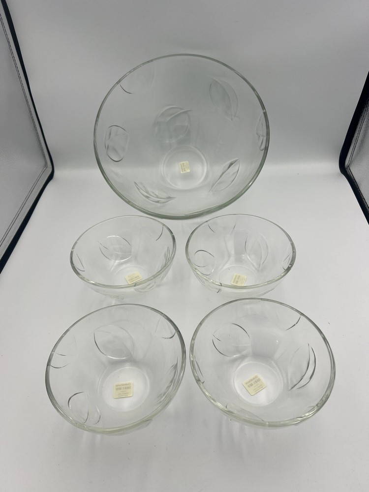 Botanic Leaf Glass Serving Bowl Set by Cristal d'Arques Durand No Original Box