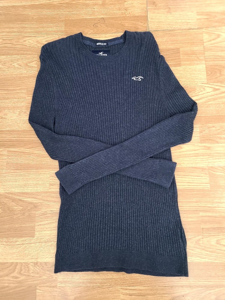 Hollister Ribbed Crewneck Muscle Fit Long Sleeve Pullover Sweater Men's Size...