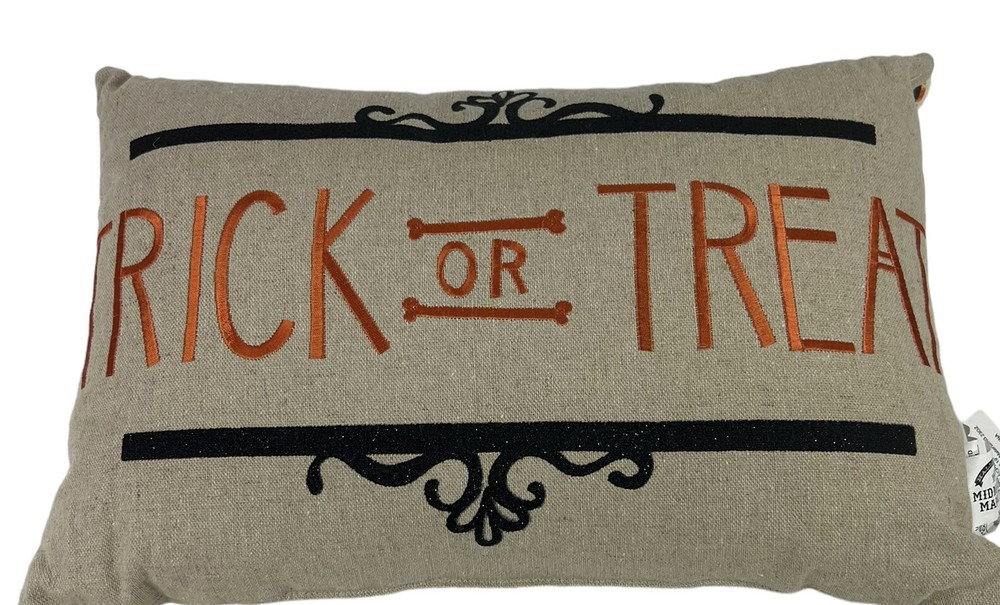 Halloween TRICK OR TREAT Burlap Throw Pillow The Midnight Market Kohl’s 17”x 11”