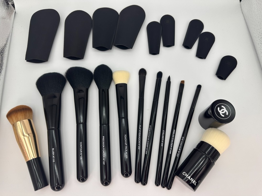 Chanel 11pc Makeup Brush Set – Foundation, Blush, Contour, Eyeshadow