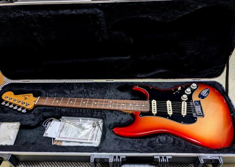 Fender USA AM DX Stratocaster Koei-do Selection Safe Packing!