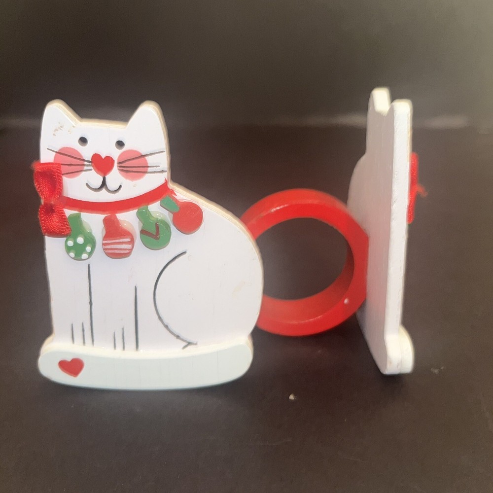 2 Fallani & Cohn Wooden Napkin Rings Christmas Cat with Necklace & Bow Taiwan