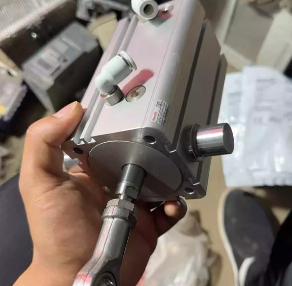 Rexroth Brand new original cylinder R404062670 UPS or DHL fast delivery