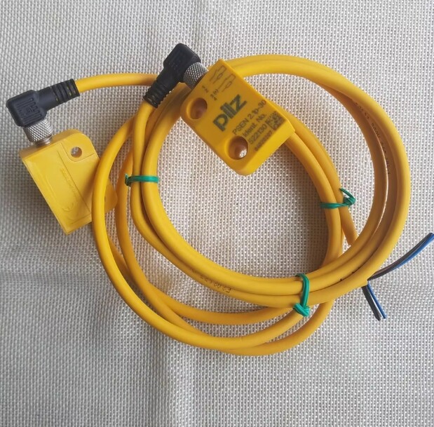 1PCS NEW FIT FOR Magnetic switch PSEN2.1p-30 522130