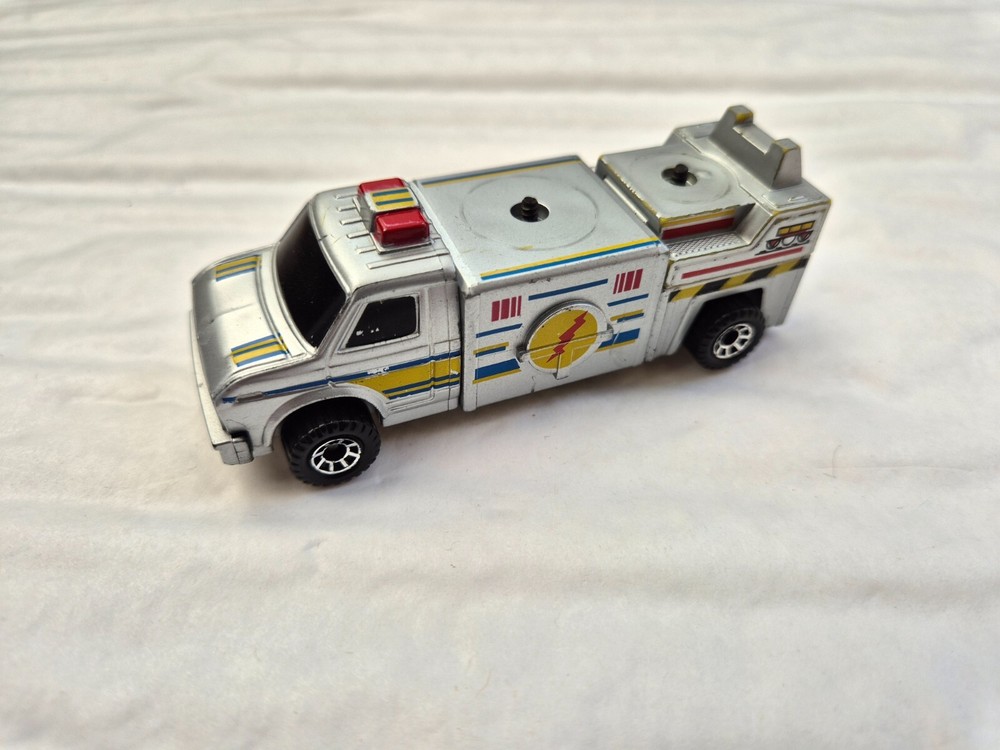 VINTAGE 1990'S MATCHBOX CONNECTABLES VEHICLES 3 PIECE HYBRID TRUCK SET