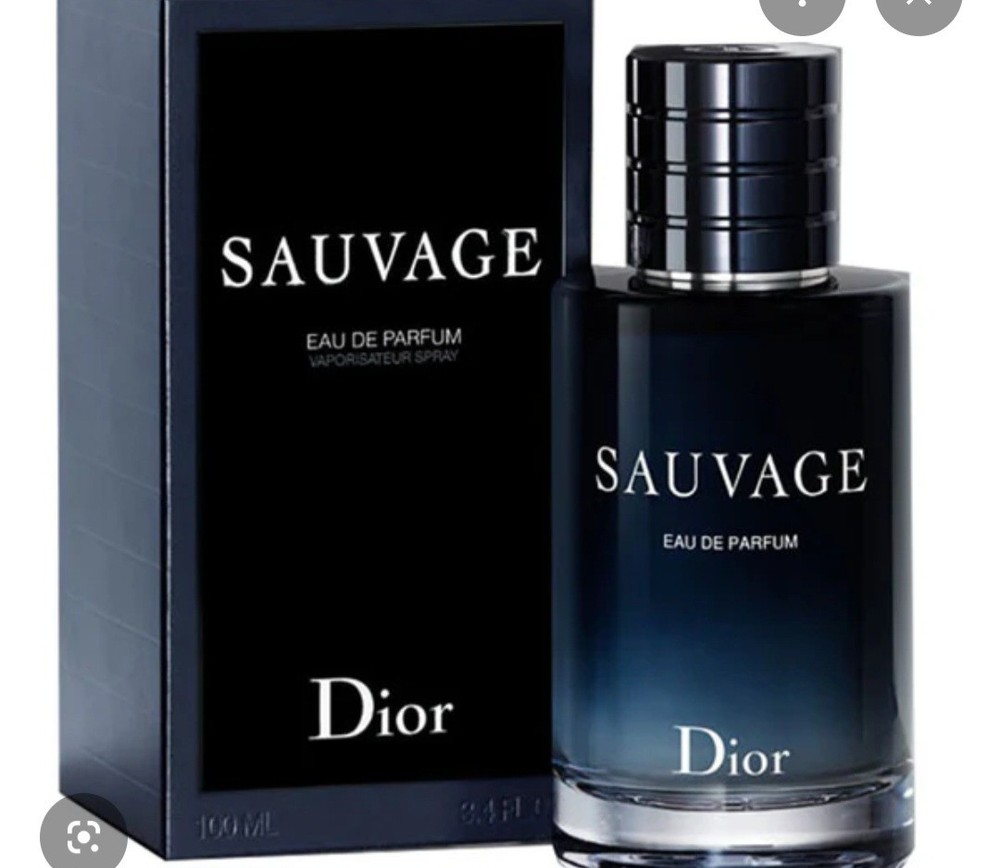 Dior Sauvage Eau de Parfum Spray 100 ml 3.4 fl oz Regular Size Fragrance