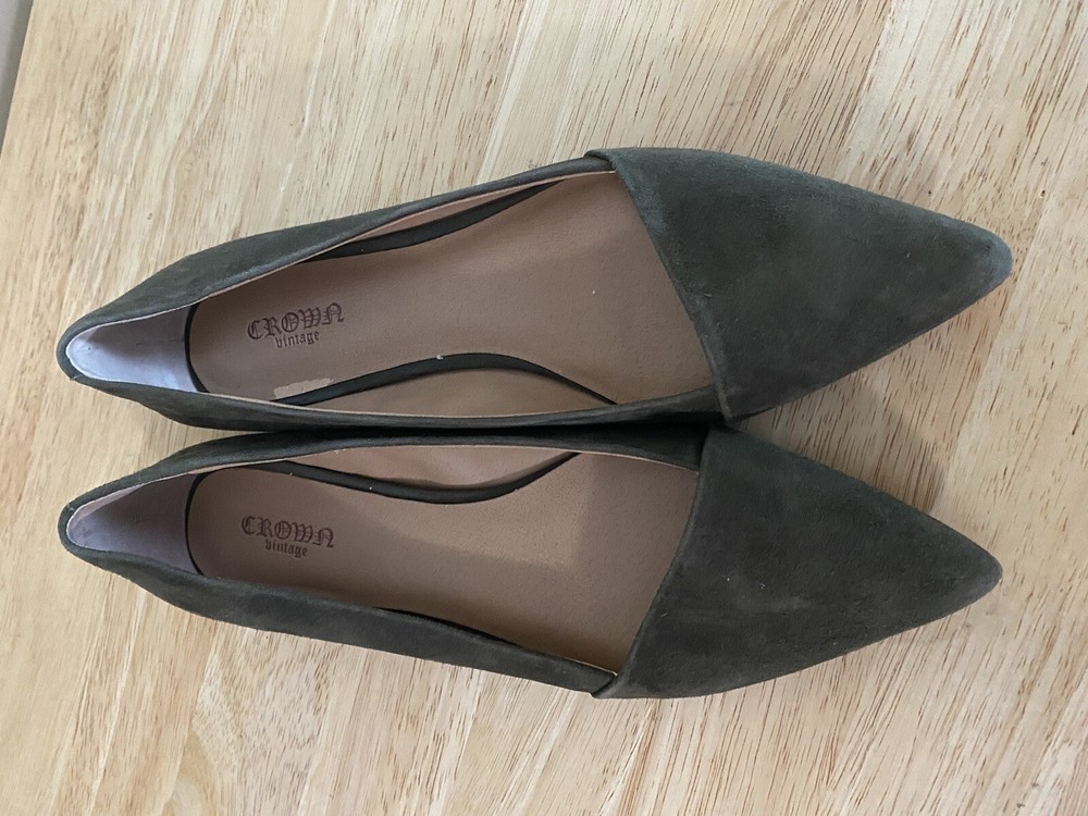 Crown Vintage Ballet flats 7.5 Green Suede pointy toe