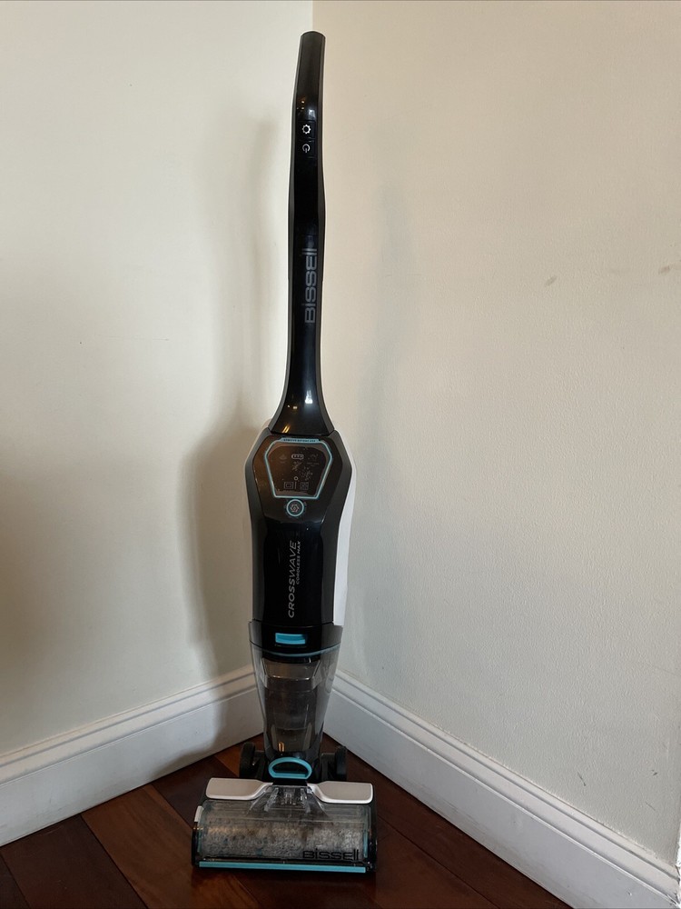 BISSELL 2554 Cordless Vacuum Cleaner - Black Used For Parts Only (see Descr)