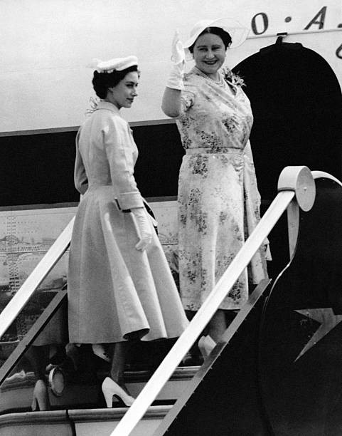 Queen Mother Elizabeth greets followed by her daughter Princess Ma- Old Photo