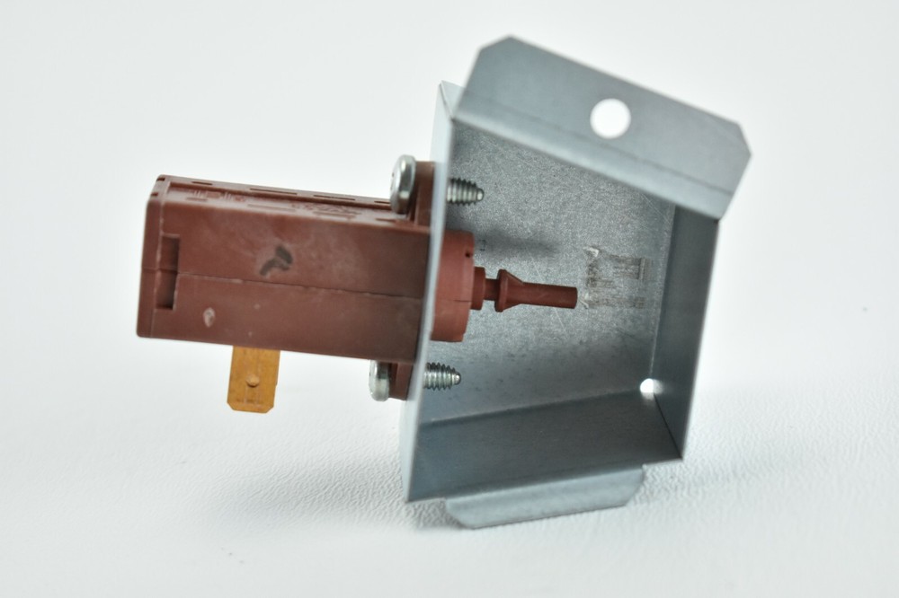 Genuine MIELE  Double Oven Release Eement # 6986500