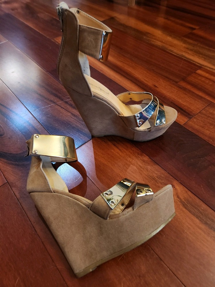 Nature Breeze Tan Gold Wedge Sandals Comfort Summer Style