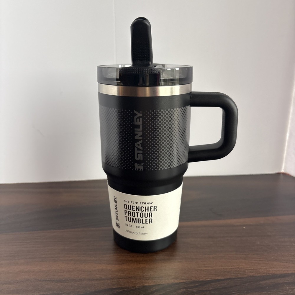 Stanley The Flip Straw Quencher Protour Tumbler 20oz Black Fade New Without Box