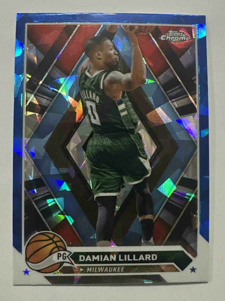 2023-24 Topps Chrome Damian Lillard Sapphire #132 Milwaukee Bucks