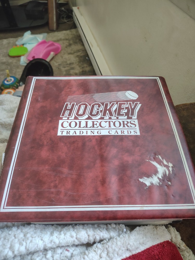binder of miscellaneous NHL cards
