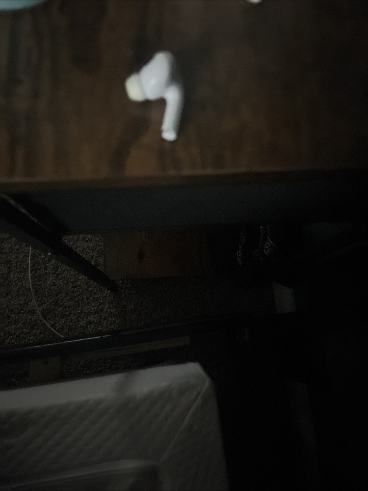 AirPod Pro 2 Right Earbud Only No Case Best Offer