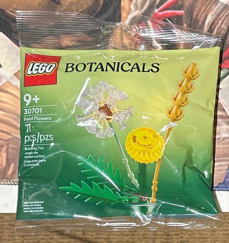 LEGO Botanicals Field Flowers Building Kit 30701