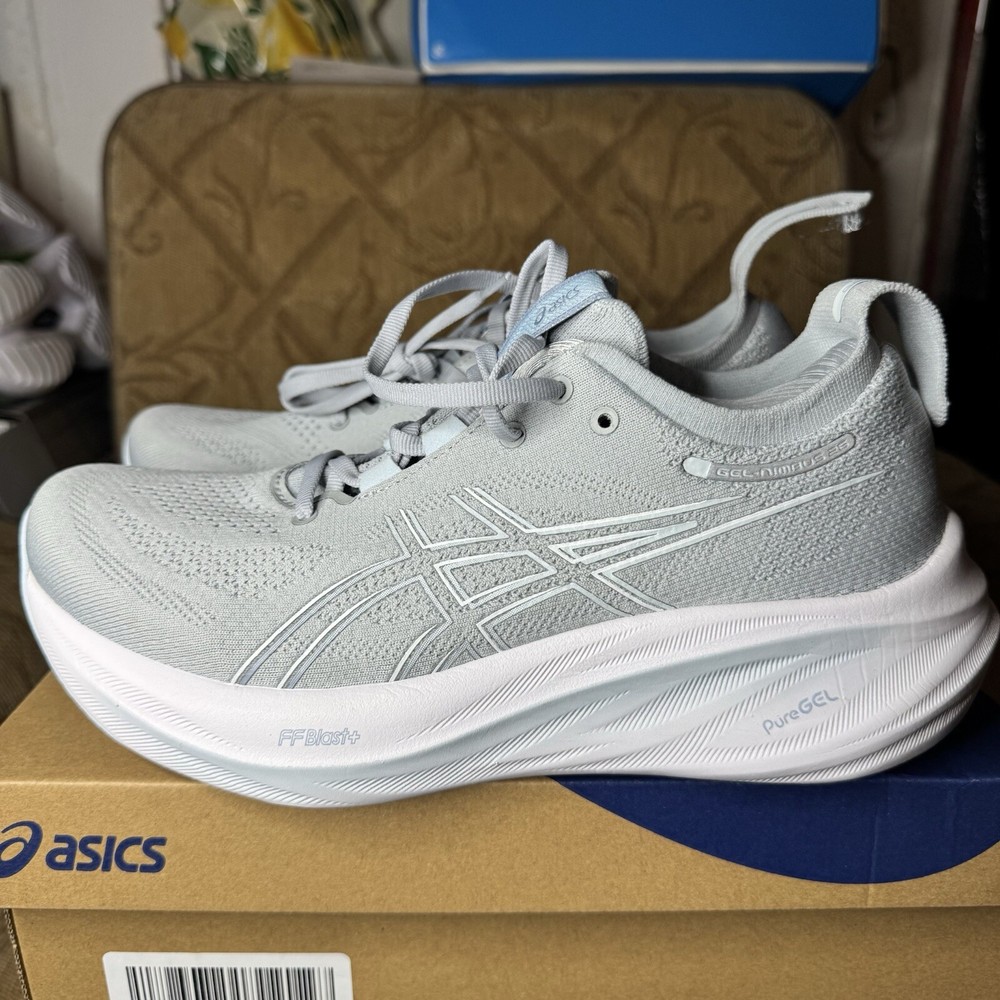 Asics Gel-Nimbus 26 Womens 8.5 Gray Running Shoes 1012B601 (Minor Flaw)