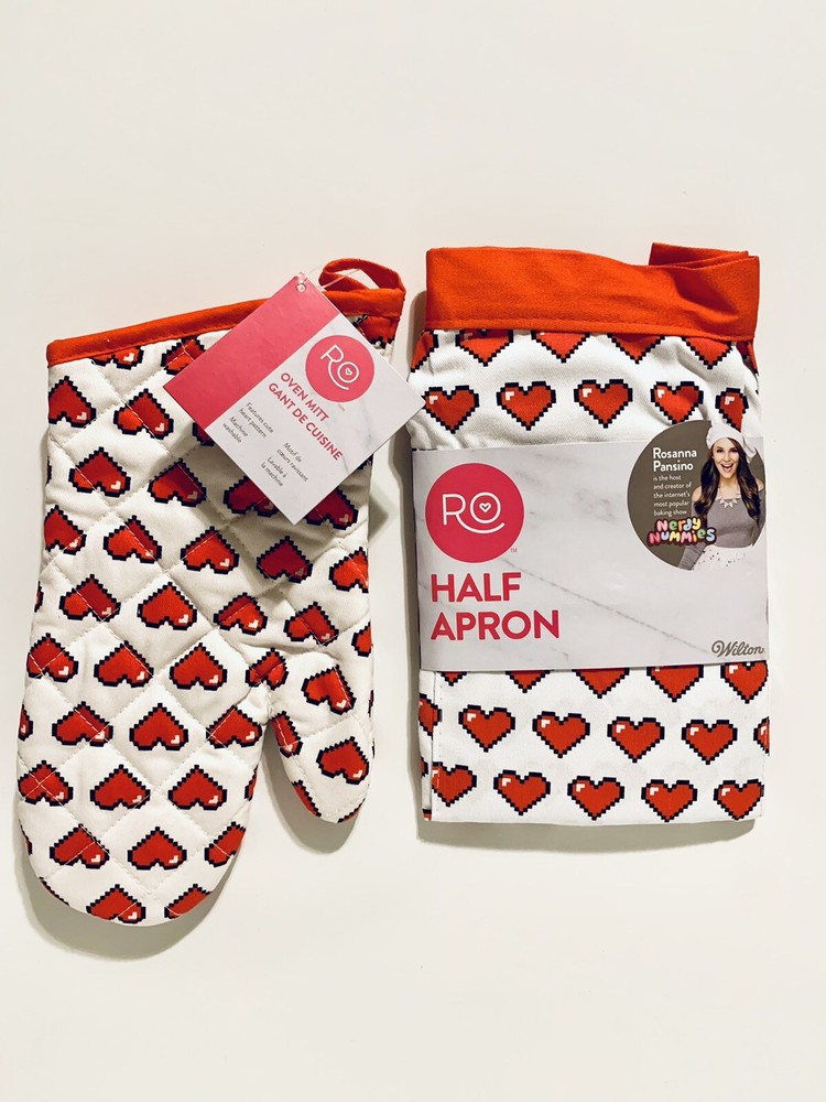 ROSANNA PANSINO by Wilton Hearts Half Apron and Oven Mitt Set, 2 pieces NEW