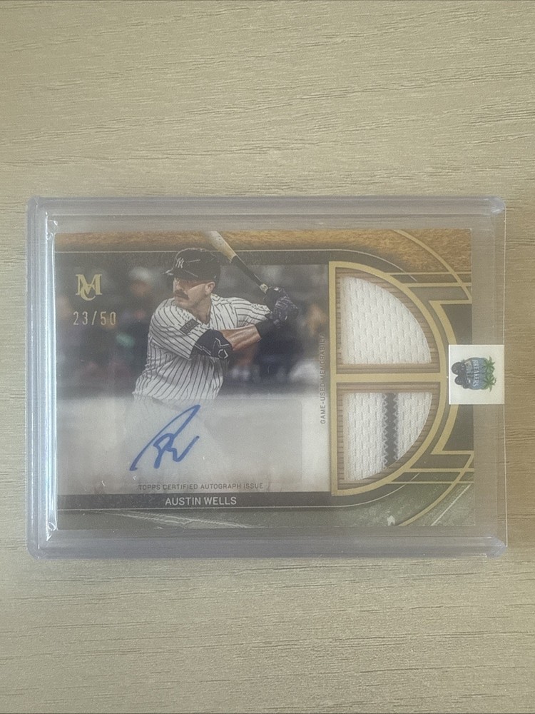 2025 Topps Museum Collection - Single-Player Signature Swatches Dual Relic Autographs Austin Wells #SPDRA-AW Gold /50 (AU, MEM)