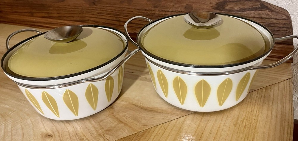 Vintage Cathrineholm Norway Lotus Dutch Oven Casserole Set in Mustard & White 8.5 and 7.5 inch