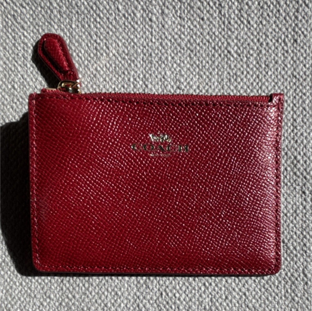 Coach Red Zip-Around Card Wallet Logo Key Chain Women Credit Card