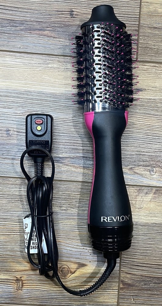REVLON One-Step Hair Dryer and Volumizer Hot Air Brush RVDR5282