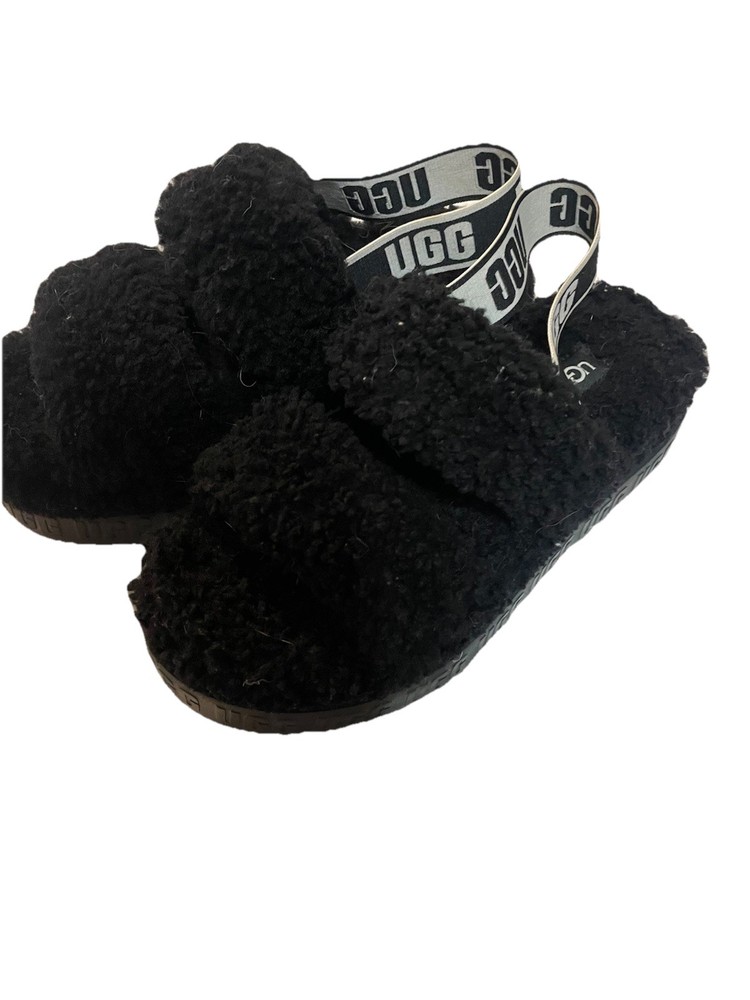 UGG Oh Yeah Fluff Sandals Women’s 7 Black Shearling Open Toe Logo Strap