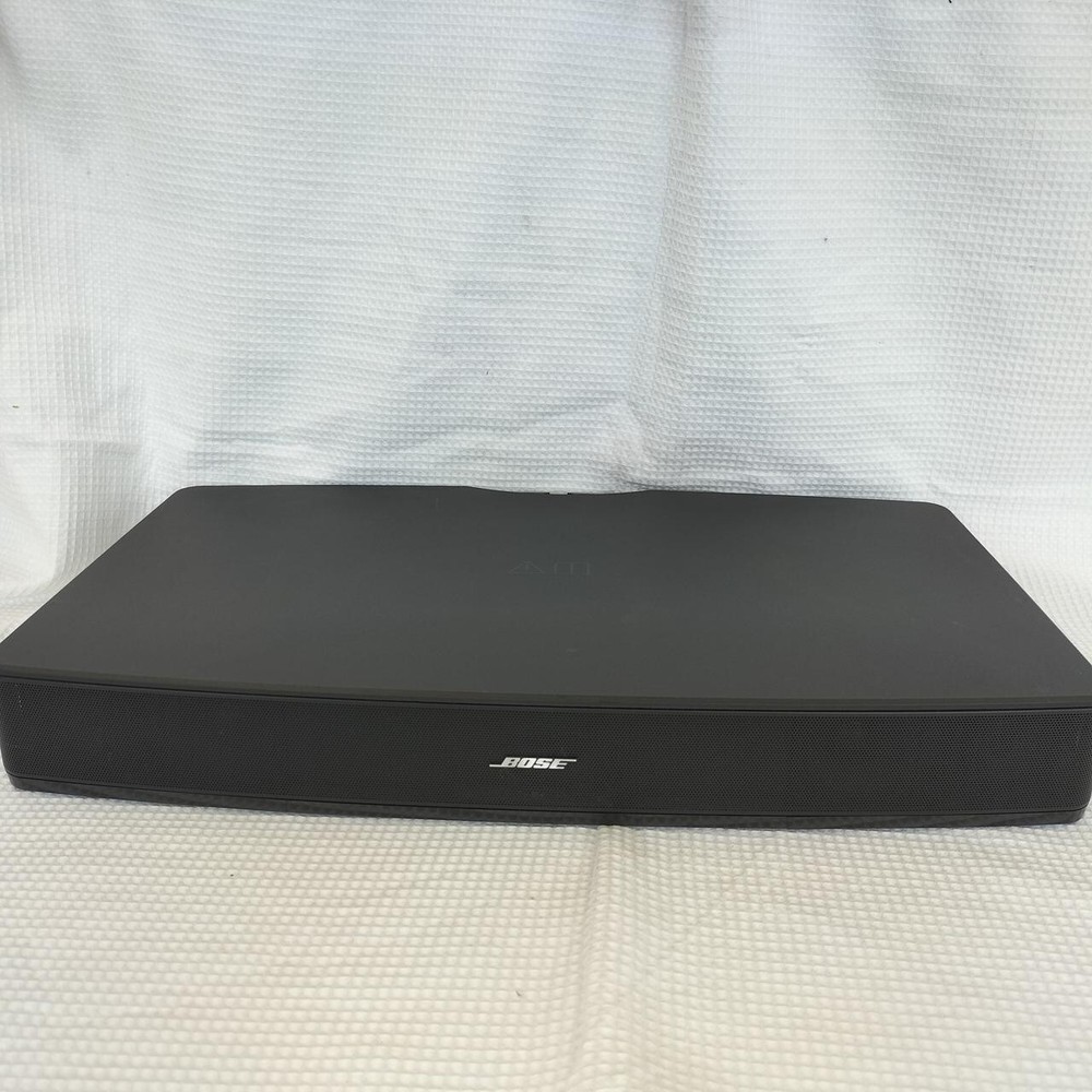 BOSE Solo TV Sound Bar Speaker 410376 - Black With Remote Used From Japan