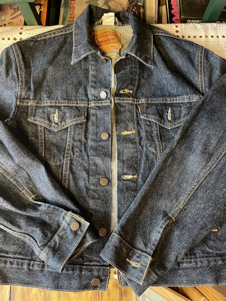Levi Strauss  Denim Jean Trucker Cowboy Jacket  Mens Sz S Button Pockets