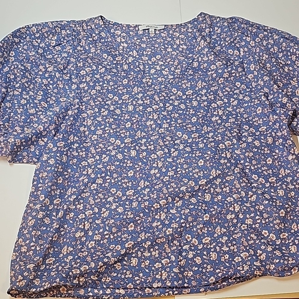 Madewell V-Neck Puff Sleeve Top Medium in Summer Vines blue lightweight flowy