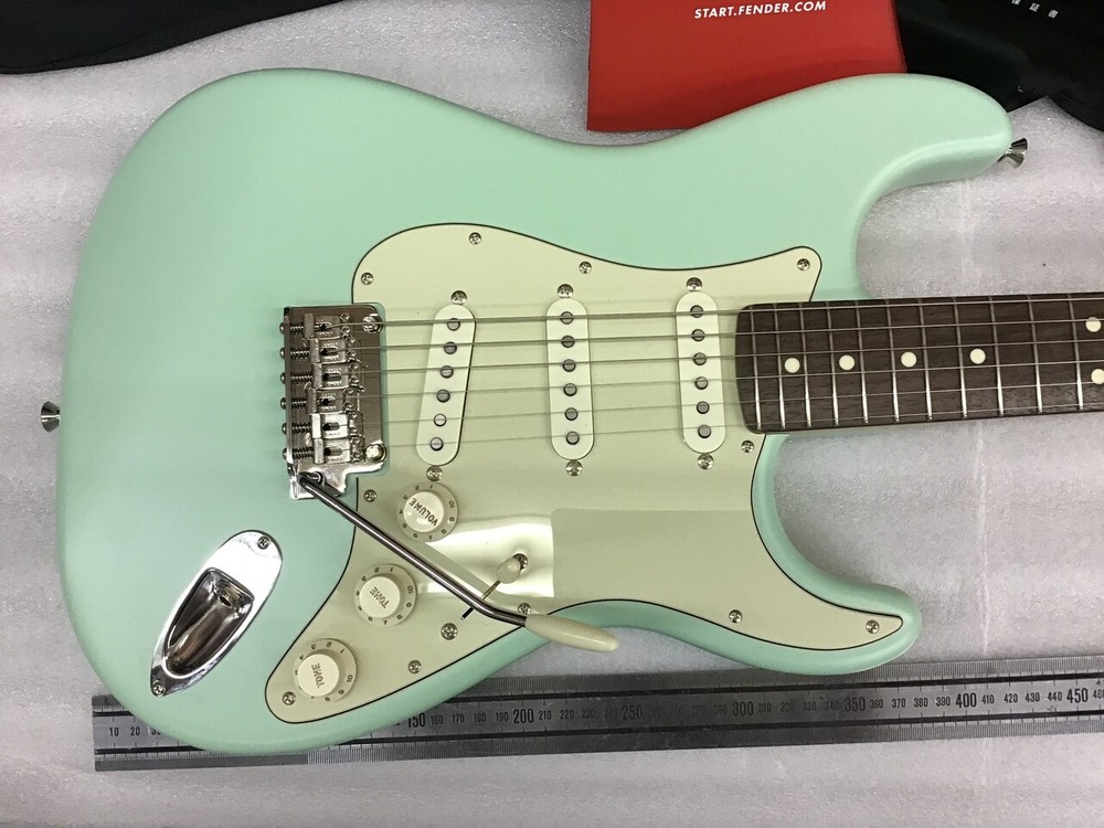 Fender Made in Japan Junior Collection Stratocaster RW Satin Daphne Blue