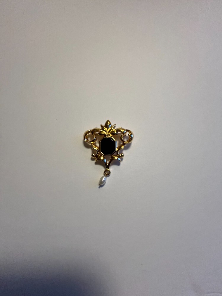 Elegant Vintage Avon Gold Tone Black Onyx Pearl Brooch Pin