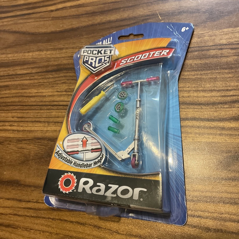 Razor Pocket Pros Finger Scooter New Sealed Rare Collectible