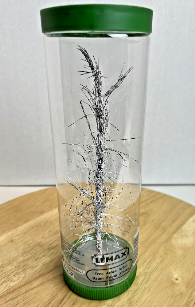 Lemax 2017 Butternut Tree Diorama with Bare Branches and Snow #74252