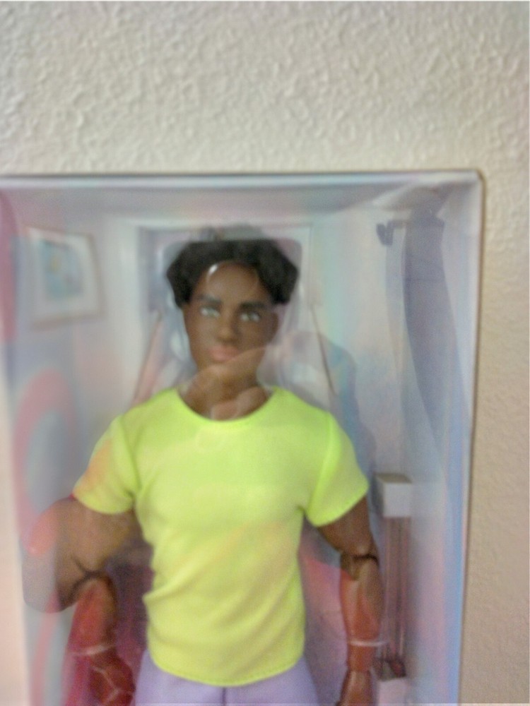 Barbie Signature Looks Model 25 African American Rooted Hair HRM17 Mattel