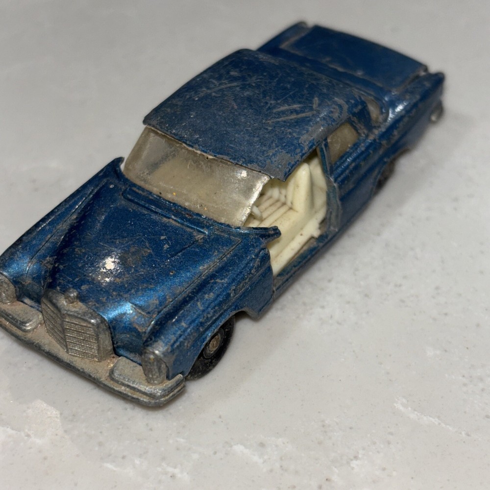 Vintage Matchbox Series No. 46 Mercedes 300 SE Made in England by Lesney