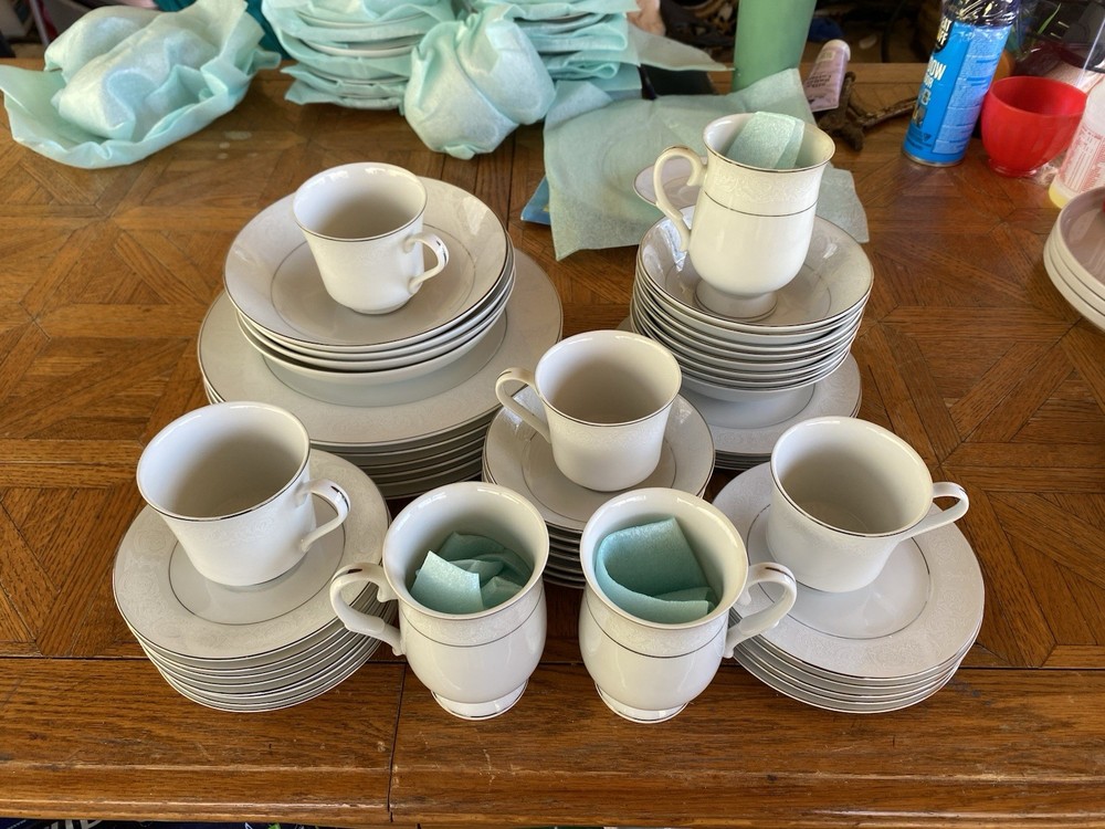 Southwicke Porcelain Dinner Set Floral Nature Dishwasher Safe Oven Proof