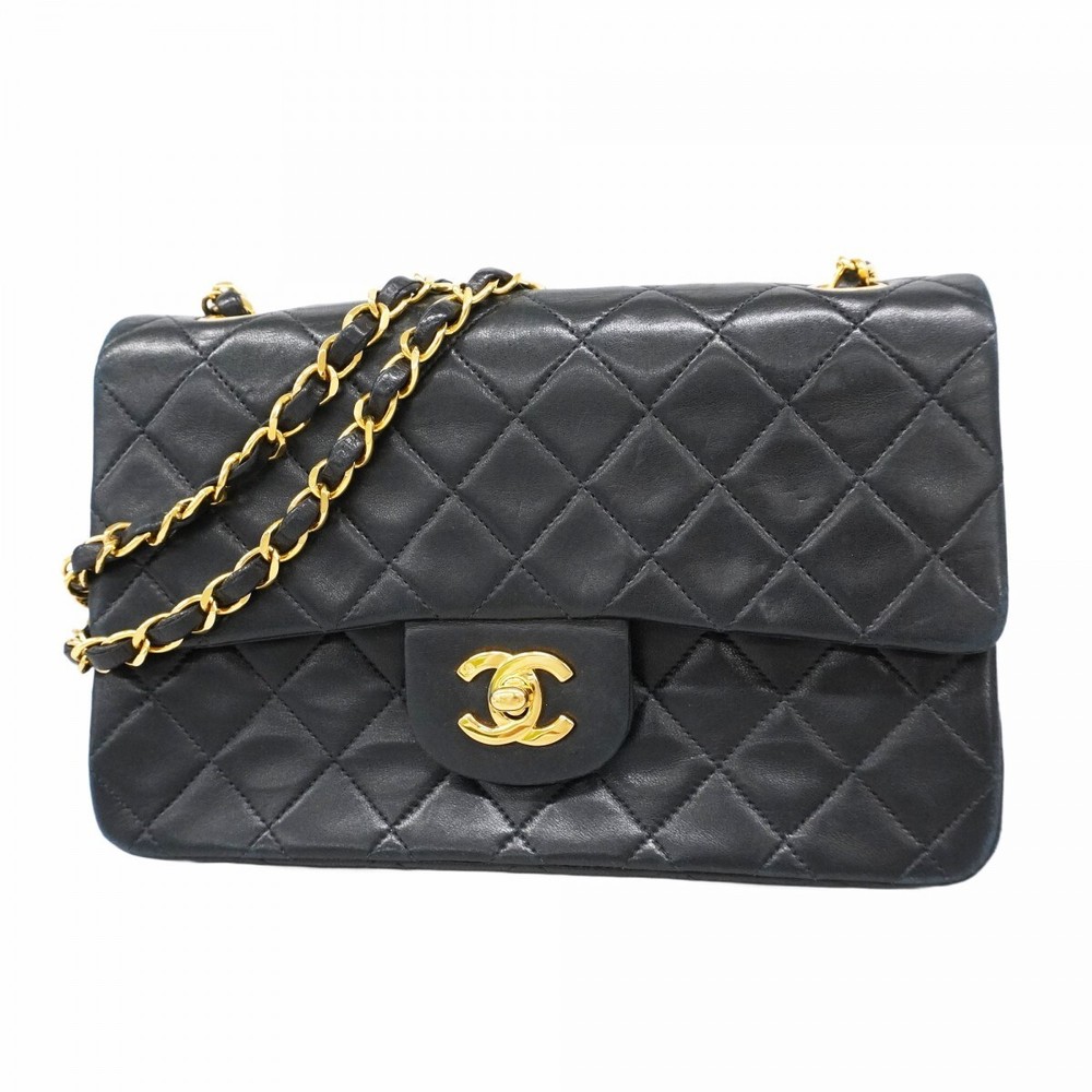 Chanel Lambskin Matelasse Shoulder Bag with Chain 560207