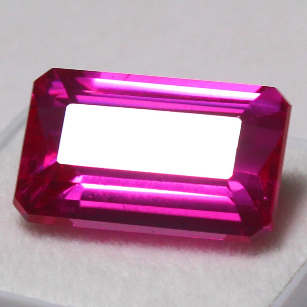 Natural 21.25 Ct Utah Red Beryl Bixbite Unheated Emerald Cut Certified Gemstone