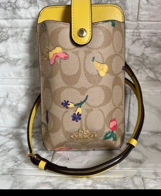 COACH Brand New Smartphone Shoulder Bag for Women and Men