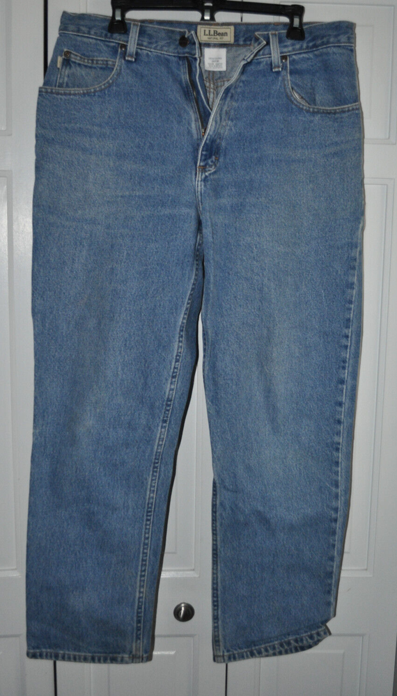 L.L. Bean Men's Jeans 34 x 30 Medium Wash ~ Straight Leg ~ Classic Fit