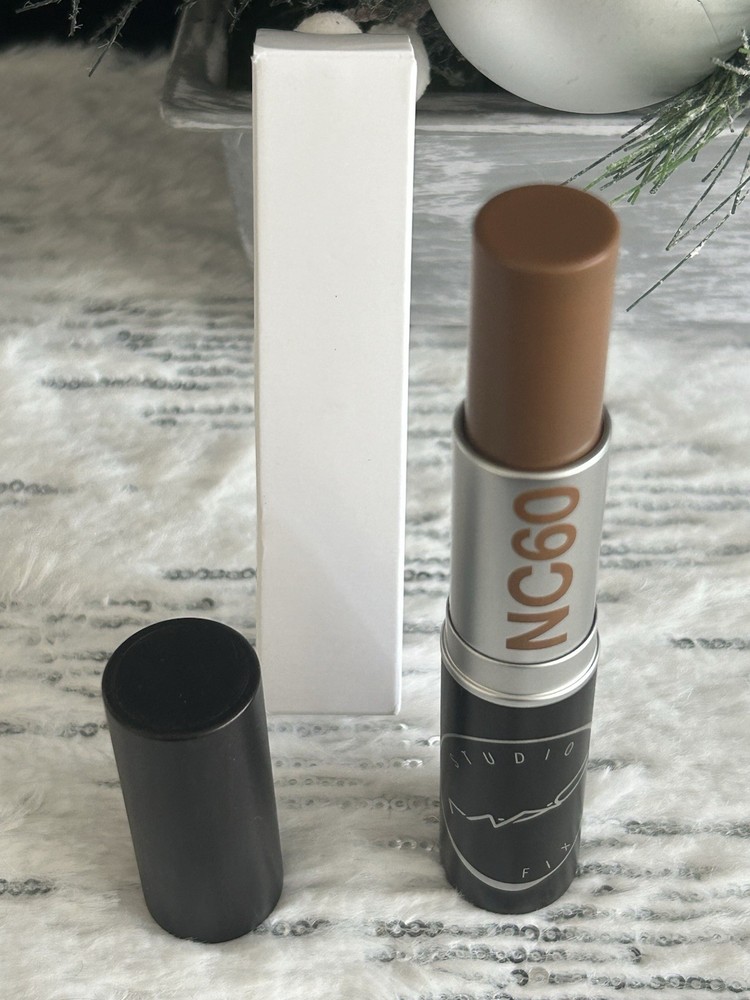 Mac Studio Fix Soft Matte Foundation Stick NC 60