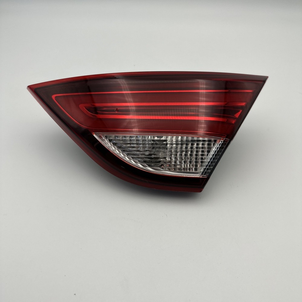 2015-2017 Chrysler 200 Right Passenger Deck Lid Tail Light 68110364AB OEM