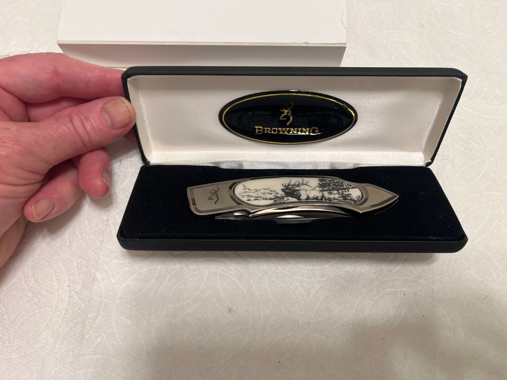 BROWNING LOCKBACK KNIFE ELK SCRIMSHAW NEW IN DISPLAY BOX
