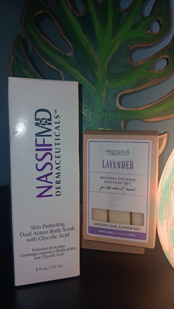 New In Box NassifMD Dermaceuticals Body Scrub & Provence 3-Pack Bar Soap Full Size