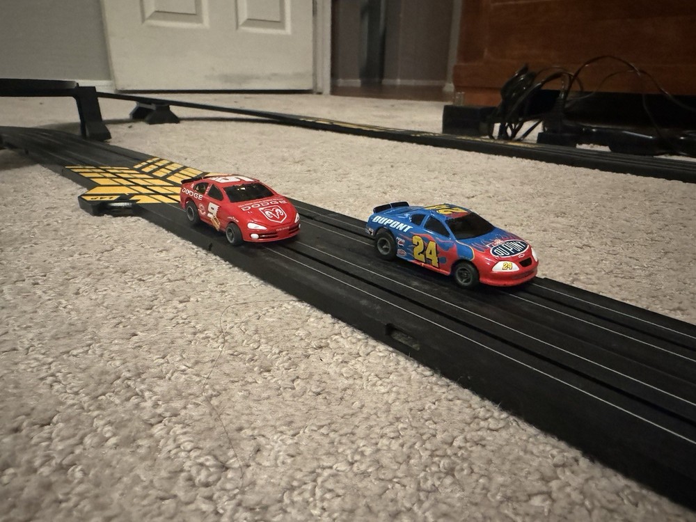 Realistic NASCAR 500 Champions slot car racing set